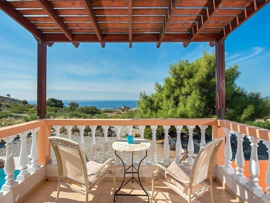 Villa Pefki Екстериор снимка
