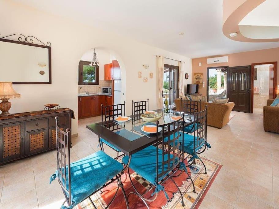Villa Pefki Екстериор снимка