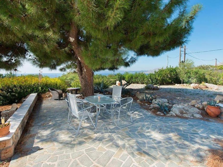 Villa Pefki Екстериор снимка