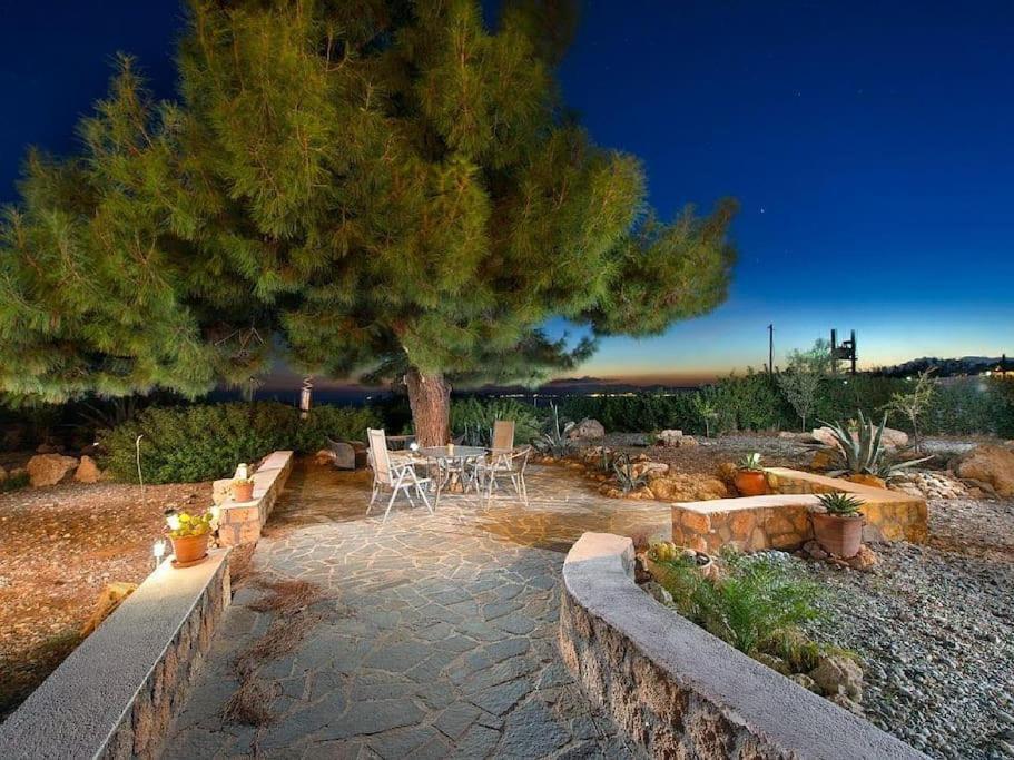 Villa Pefki Екстериор снимка